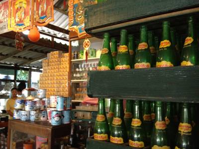 คิกคาปู้ เคยดื่มรึเปล่า ที่ ร้านอาหาร ร้านอาหารข้างโรงหนัง