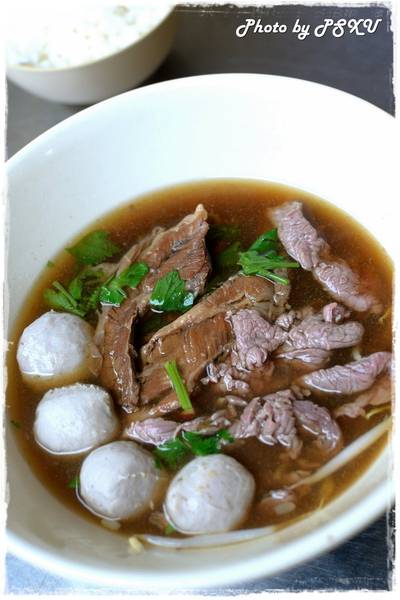 ร้านอาหาร เพ็ญจันทร์โภชนา