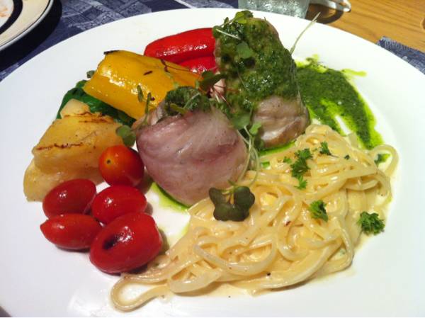 ปลากระพงนึ่งเพสโต้ซอส ที่ ร้านอาหาร Wine I Love You Mega Bangna