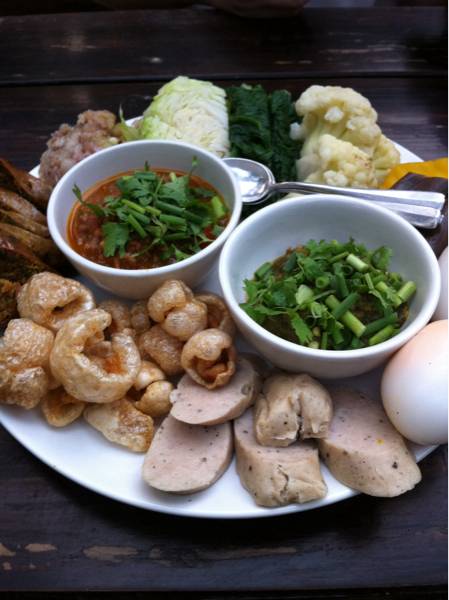 ออเดิร์ฟรสเด็ด 7.5/10 ที่ ร้านอาหาร ต๋อง อาหารพื้นเมือง