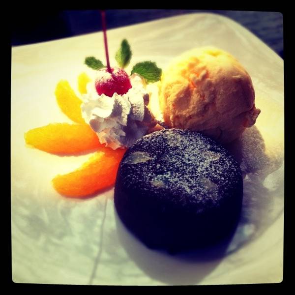 8/10 ให้คะแนนบรรยากาศด้วย ที่ ร้านอาหาร เวียง จูมออน ทีเฮาส์