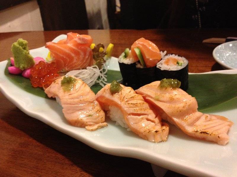 Salmon set ที่ ร้านอาหาร Aoi สีลม ซอย 6