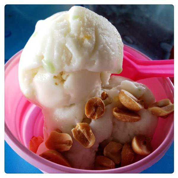 ตบท้ายด้วยไอศครีมอร่อยฟรี ที่ ร้านอาหาร คุณแอ๊ดซีฟู้ด