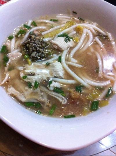 ขนมจีนไหหลำ ที่ ร้านอาหาร ขนมจีนไหหลำโกหลุน ซอยมหรรณพ