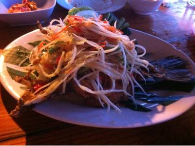 ร้านอาหาร บ้านสวนไข่แก้ว