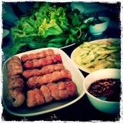 แหนมเนือง เมนูพื้นฐานต้องสั่งไว้ประดับโต๊ะ ที่ ร้านอาหาร พรแหนมเนือง