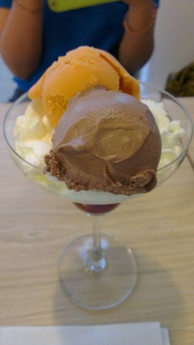 White Day (Milo & Thai Milk Tea) ที่ ร้านอาหาร Meet Actually: ice cream