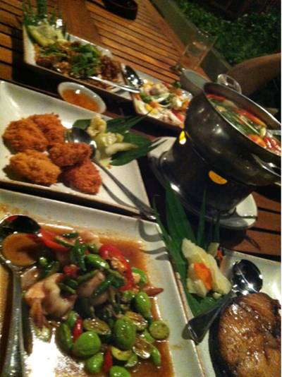 กันเอง @ เพียร์ ที่ ร้านอาหาร กันเอง เพียร์