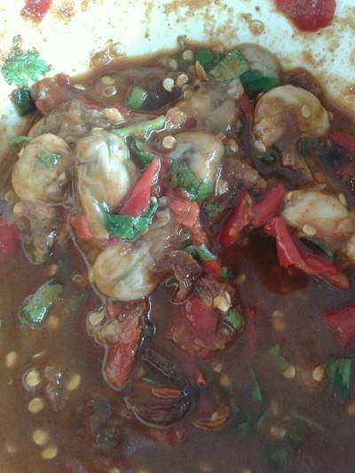 ยำหอยนางรม..อร่อยมาก!!!!ค่ะ ที่ ร้านอาหาร ร้านปาร์ตี้ยำซ่า