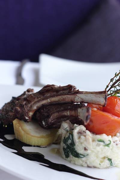 สเต๊กของเรามาแล้วววววว :D ที่ ร้านอาหาร Fuzio Stylish Italian Cuisine