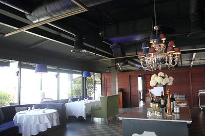 บรรยากาศร้านโดยรวมค่ะ  ที่ ร้านอาหาร Fuzio Stylish Italian Cuisine
