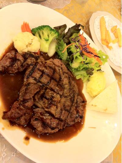 Ribeye Carbana ที่ ร้านอาหาร สินธร สเต็กเฮ้าส์