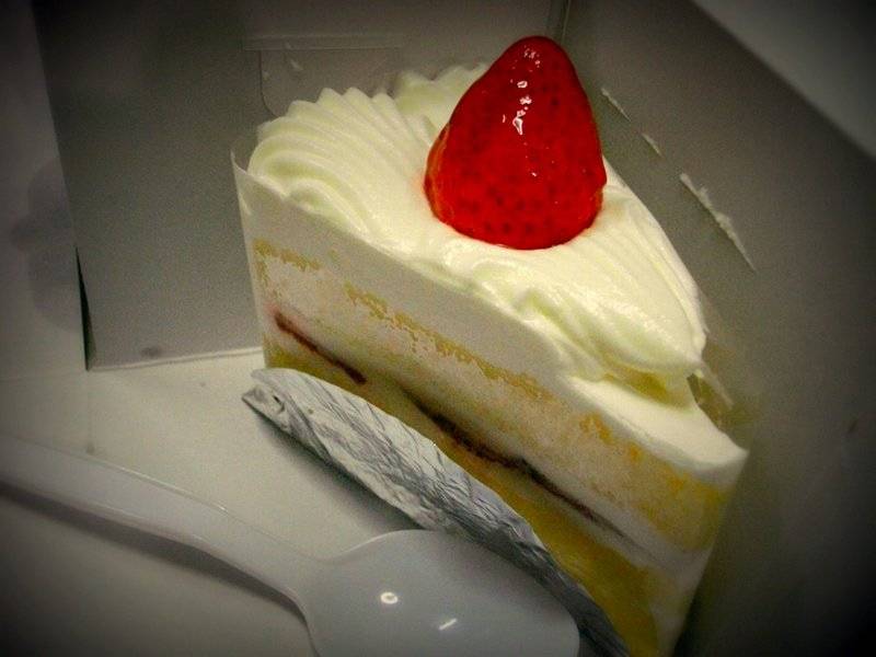 สตอเบอรี่ชอตเค้ก ที่ ร้านอาหาร คัสตาร์ดนากามูระ