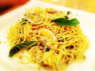 บ้านหญิง @ สยามสแควร์ ที่ ร้านอาหาร บ้านหญิง สยามสแควร์