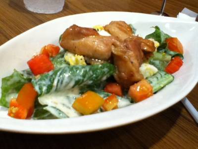 ซีซาร์สลัด ที่ ร้านอาหาร Ootoya Kitchen Siam Paragon