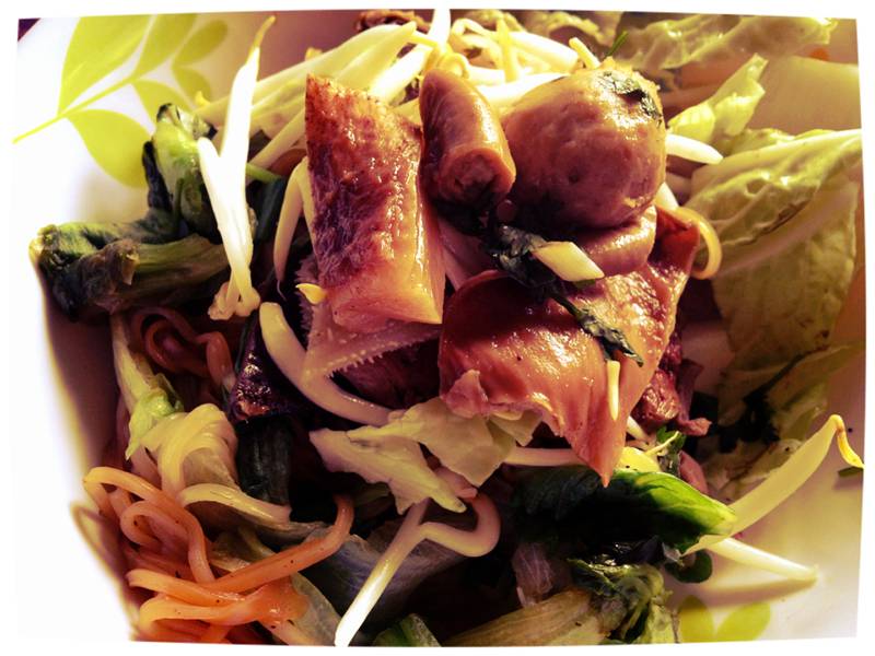 เล็กแห้งรวม จัดไป !!  ที่ ร้านอาหาร ก๋วยเตี๋ยวเนื้อรสเด็ด