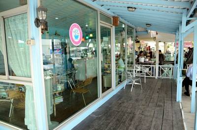 ร้านอาหาร Coffee De Ruk