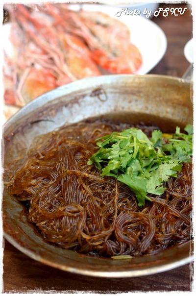 กุ้งอบวุ้นเส้น ที่ ร้านอาหาร บ่อตกกุ้ง รัชดา ซอย 8 ฝั่งธน