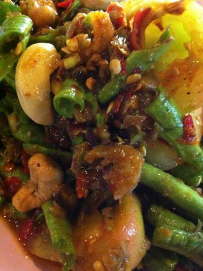 ตำถั่วปูปลาร้า ปูจืดอร่อย ใส่เม็ดมะม่วงมาด้วย รสอย่างแซ่บ ชอบมาก ที่ ร้านอาหาร ร้านต๋อง ตำถั่วปูปลาร้า ปูจืดอร่อย ใส่เม็ดมะม่วงมาด้วย รสอย่างแซ่บ ชอบมาก ที่ ร้านอาหาร ร้านต๋อง