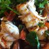 พล่ากุ้ง รสจัด กุ้งสดหวาน  ที่ ร้านอาหาร ร้านต๋อง
