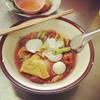 เครื่องเยอะมากกก ที่ ร้านอาหาร ก๋วยเตี๋ยวหมูวัดเอี่ยมฯ 80 ปี