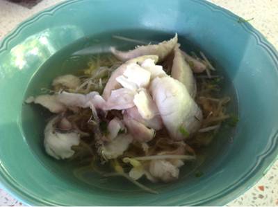 เกาเหลาปลา ที่ ร้านอาหาร ร้านก๋วยเตี๋ยวน้าบุญ