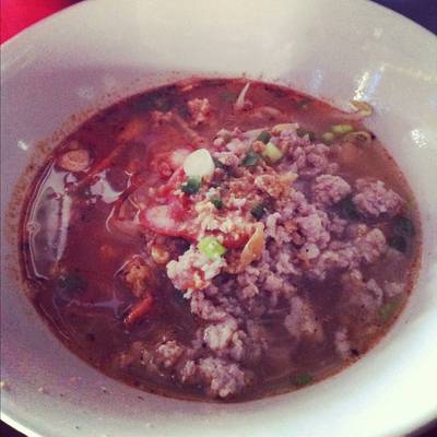 ร้านอาหาร ก๋วยเตี๋ยวไข่ยางมะตูม บ้านป๋ากู
