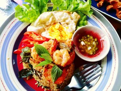 ข้าวผัดกุ้ง ที่ ร้านอาหาร Fly Me To The Moon (Chiangmai )