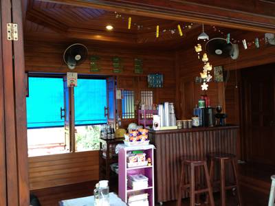 ร้านเล็กๆโปร่งสบาย ที่ ร้านอาหาร กอ.กาแฟ