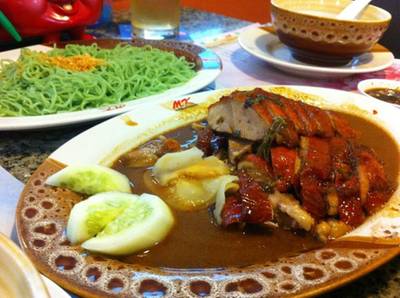 เป็ดย่างอร่อย ที่ ร้านอาหาร MK Restaurants Fortune Town