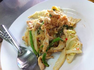 สุกี้ไก่ ที่ ร้านอาหาร เล้งกี่ ราดหน้าฮ่องกง (สามย่าน)