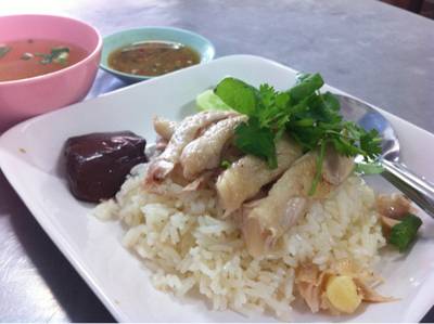 เจ้เซียม ก๋วยเตี๋ยวไก่ ที่ ร้านอาหาร เจ้เซียม ก๋วยเตี๋ยวไก่/หมู ข้าวมันไก่