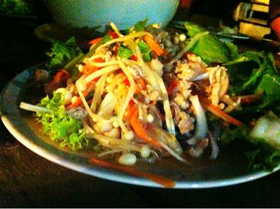 ร้านอาหาร The Pool ริมสระว่ายน้ำ พิมานชล2