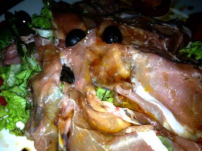 parma ham salad มาทุกครั้ง ต้องสั่งเมนูนี้ค่ะ :) ที่ ร้านอาหาร Pomodoro parma ham salad มาทุกครั้ง ต้องสั่งเมนูนี้ค่ะ :) ที่ ร้านอาหาร Pomodoro