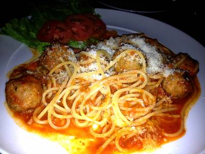 สปาเกตตี้มีทบอล ยัมมี่ ยัมมี่ ^^ ที่ ร้านอาหาร Pomodoro สปาเกตตี้มีทบอล ยัมมี่ ยัมมี่ ^^ ที่ ร้านอาหาร Pomodoro