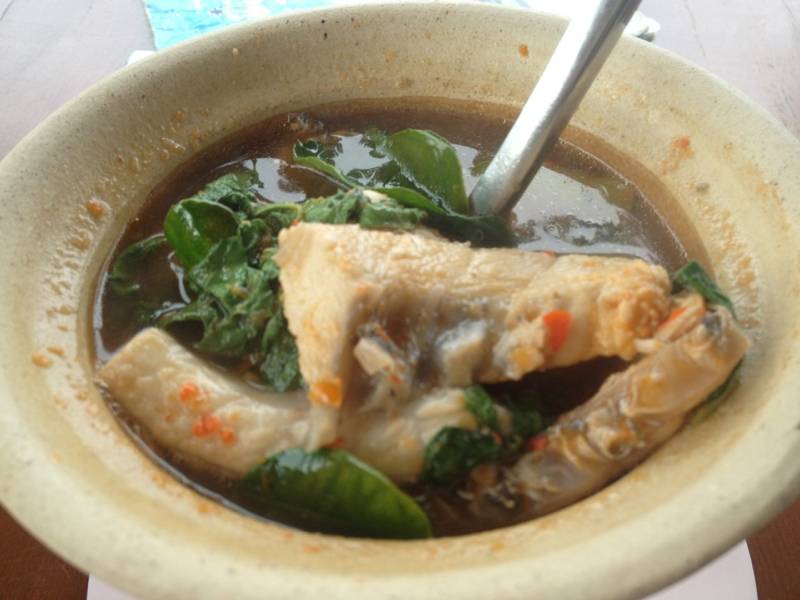ร้านอาหาร ครัวแจ๋ว