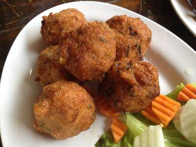 ครัวต้นน้ำ ริเวอร์วิว ที่ ร้านอาหาร ต้นน้ำ บางปะอิน