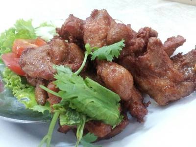 หมูเต้าหู้ยี๊ 

ร้านนี้อร่อยทุกอย่างครับ ที่ ร้านอาหาร ต้าเหยินเบตง