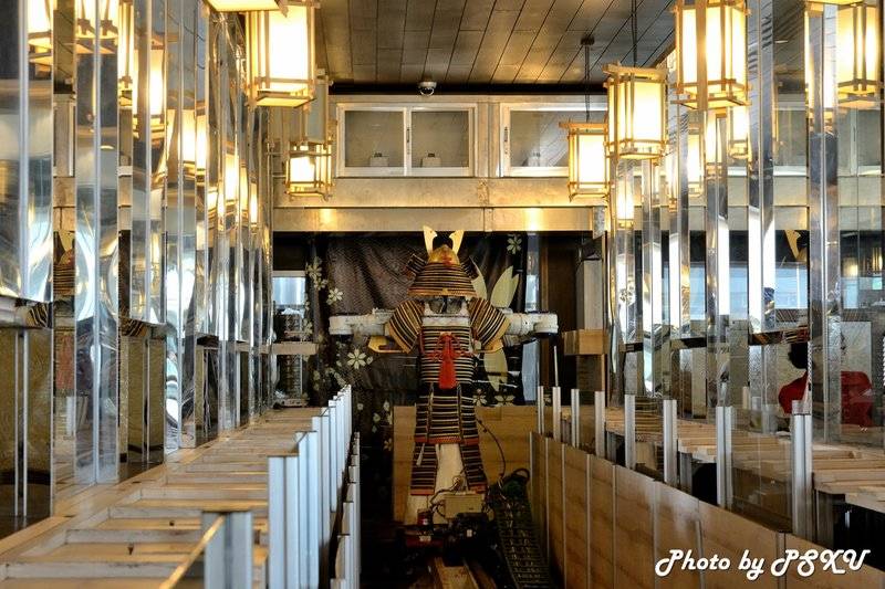 ร้านอาหาร Hajime Robot Restaurant