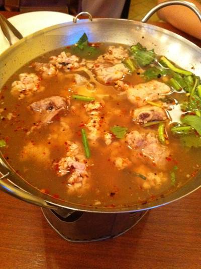 ต้มแซบ ที่ ร้านอาหาร ยอดลาบเป็ดอุดร พระราม 9