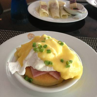 The Rain Tree Cafe @ Plaza Athenee Hotel ที่ ร้านอาหาร The Rain Tree Cafe Plaza Athenee Hotel