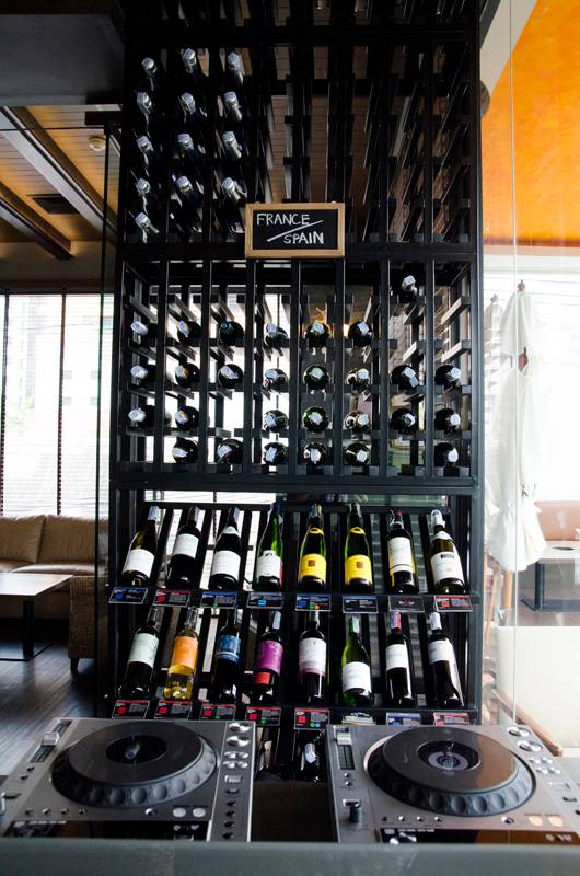 Wine Loft @ The Portico Langsuan ที่ ร้านอาหาร Wine Loft The Portico Langsuan