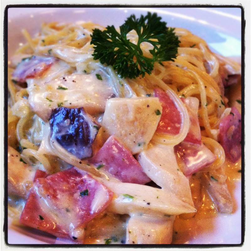 ร้านอาหาร Crystal Café