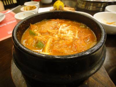 ซุปกิมจิหมู ที่ ร้านอาหาร Nolboo Hangari BBQ Korea