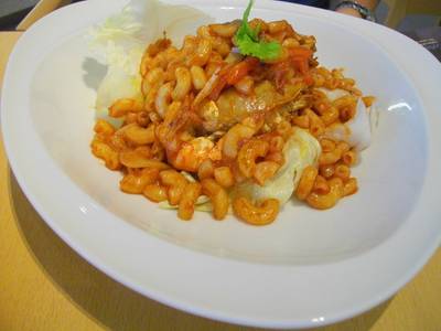 ผัดมักกะโรนีกุ้ง ที่ ร้านอาหาร MY CAFE Nonthaburi