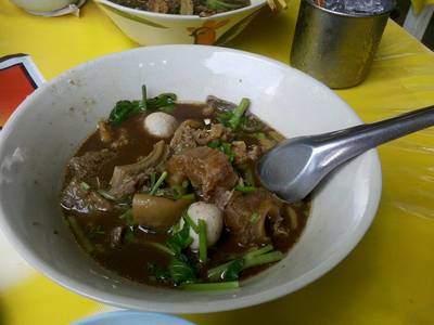 ร้านอาหาร สุดยอดเนื้อตุ๋น
