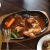เสต็กลาวหมู
เนื้อนุ่มมาก
ถ่ายไม่ทัน
พรรคพวกรุมซะก่อน ที่ ร้านอาหาร ร้านพริกสวน