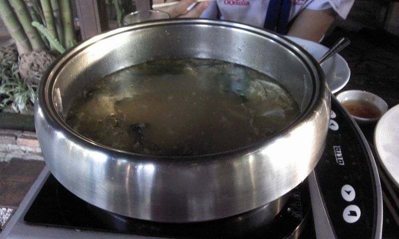 ร้านอาหาร ม่วนใจ๋ ปลาจุ่ม