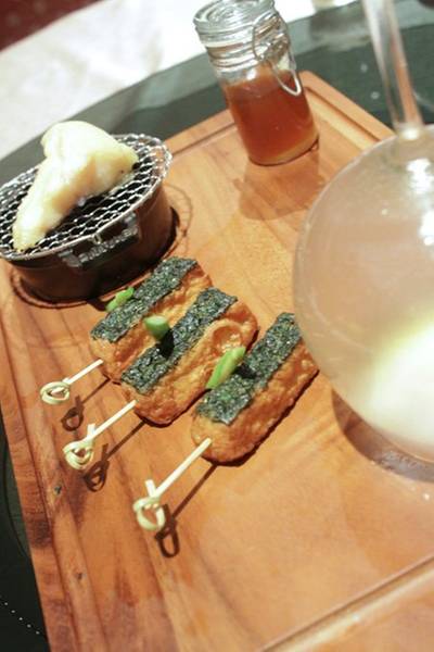 มัจฉาทองคู่เต้าหู้สวรรค์ ที่ ร้านอาหาร ซิน เทียน ตี้ Crowne Plaza Bangkok Lumpini Park