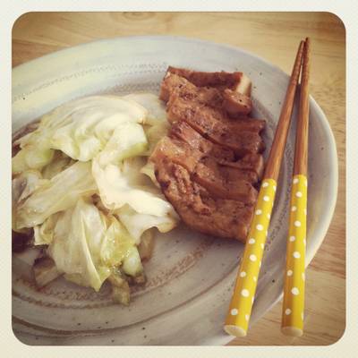 ร้านอาหาร แม่สุมณฑา หมูย่างน้ำผึ้ง